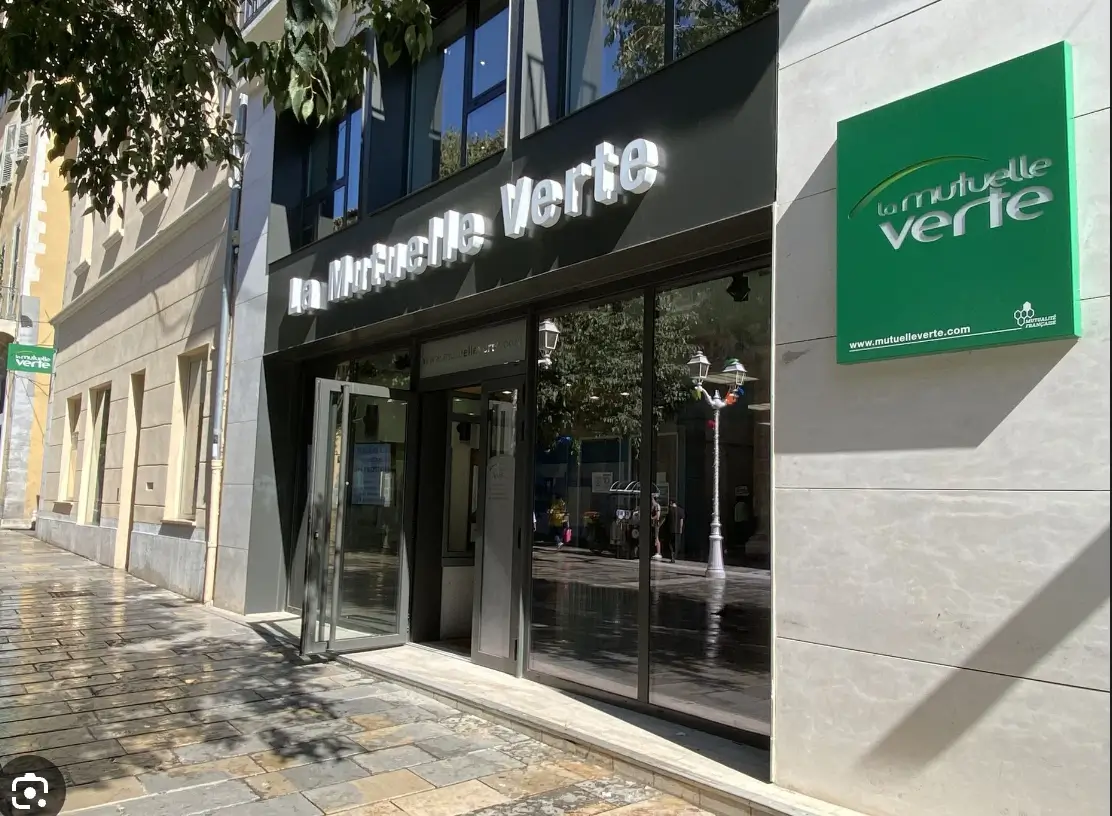 Siège de La Mutuelle Verte situé à Toulon, un point central pour toute demande de contact ou d'information.